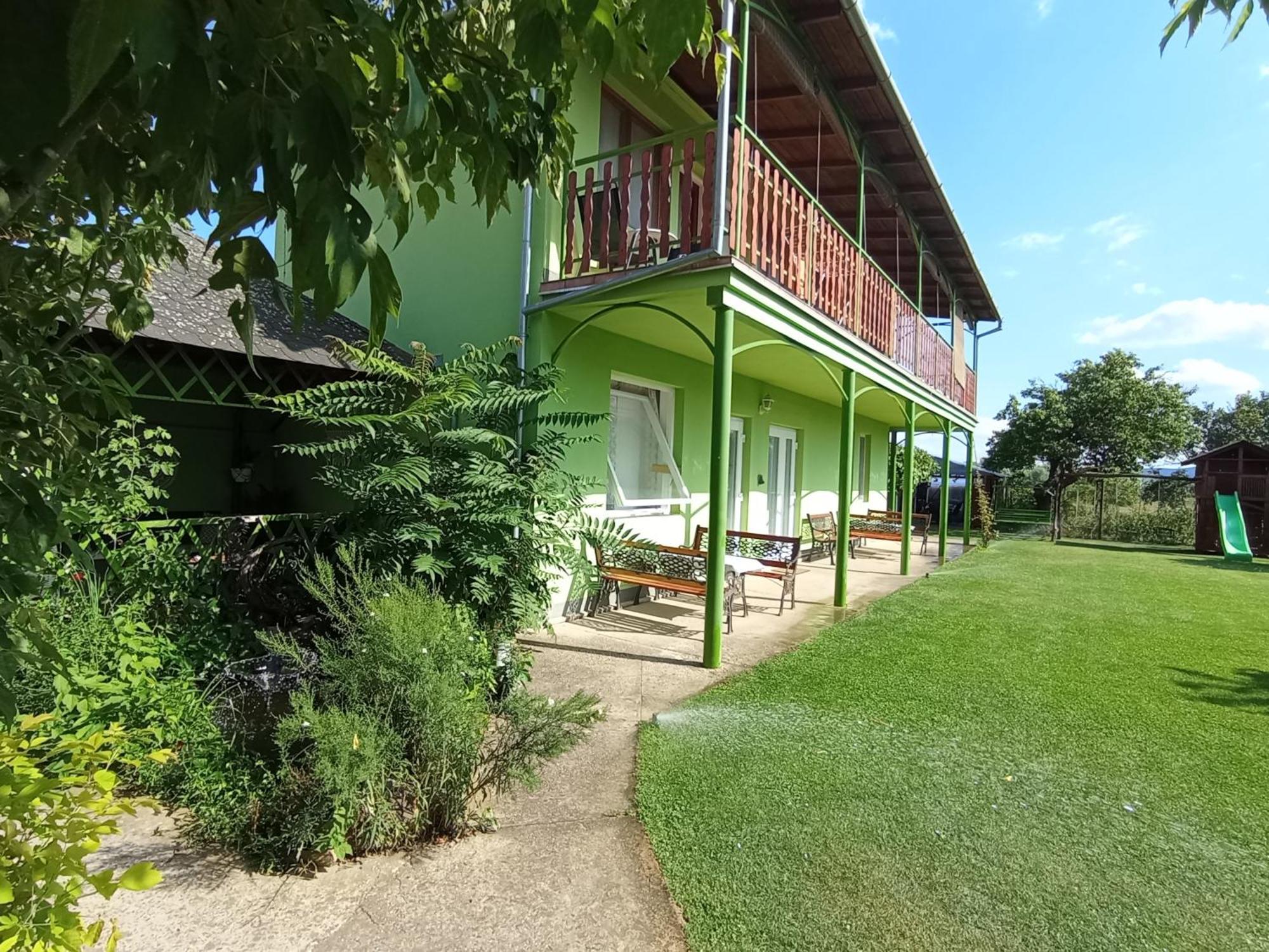 Afrodita Hotel Štúrovo Exterior foto